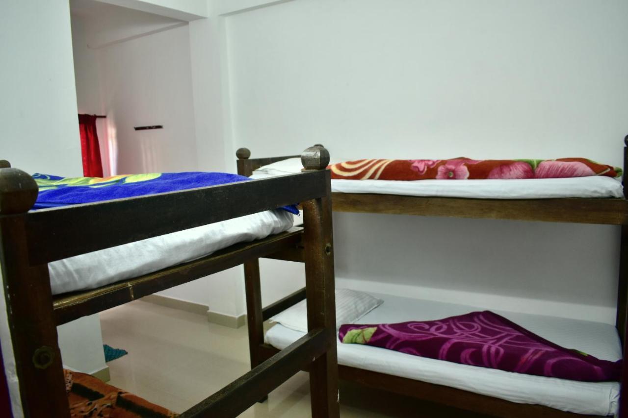 مونار Cicily Cottage المظهر الخارجي الصورة